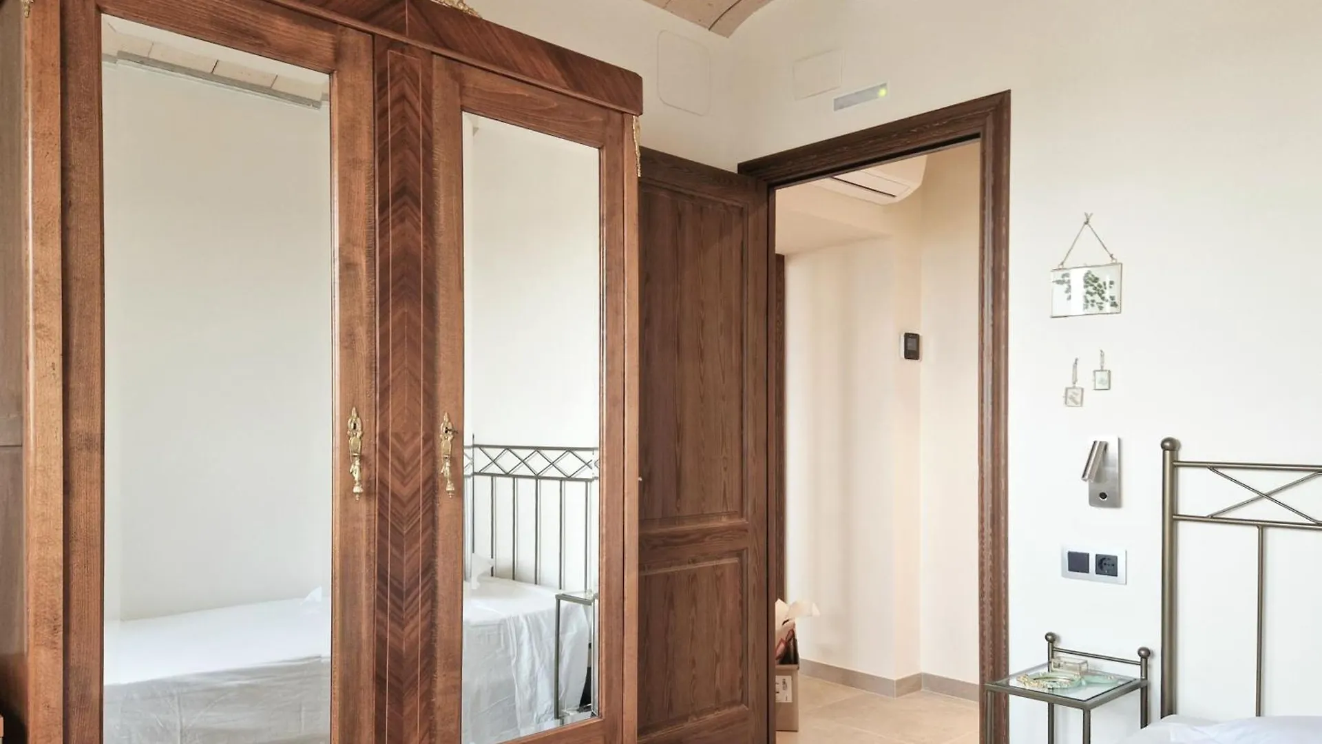 Casa Rural Cal Roseto Con Jacuzzi Selvanera 0*,  Spain